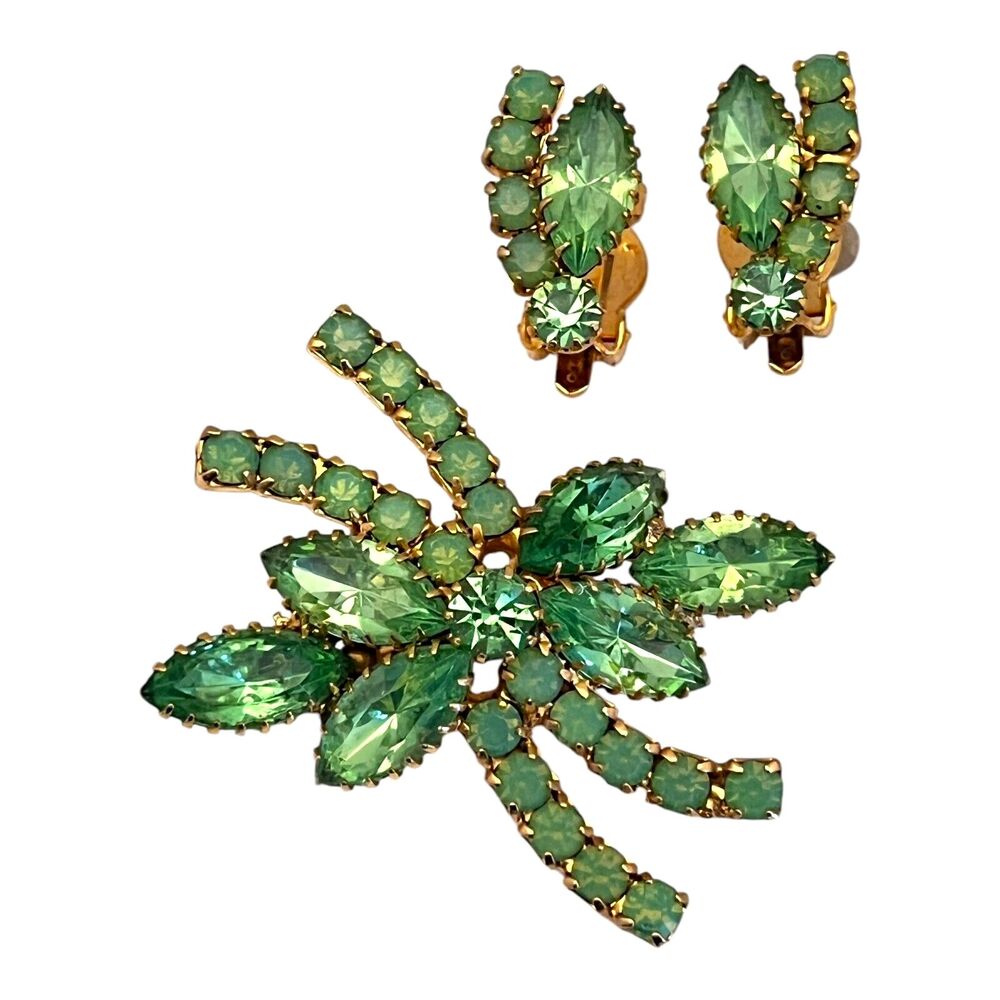 Vintage 1960s Green Rhinestone Brooch Earring Set Navette Crystal Gold Tone - 5Q